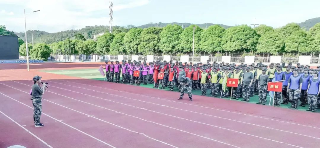 軍訓(xùn)1 軍訓(xùn)1